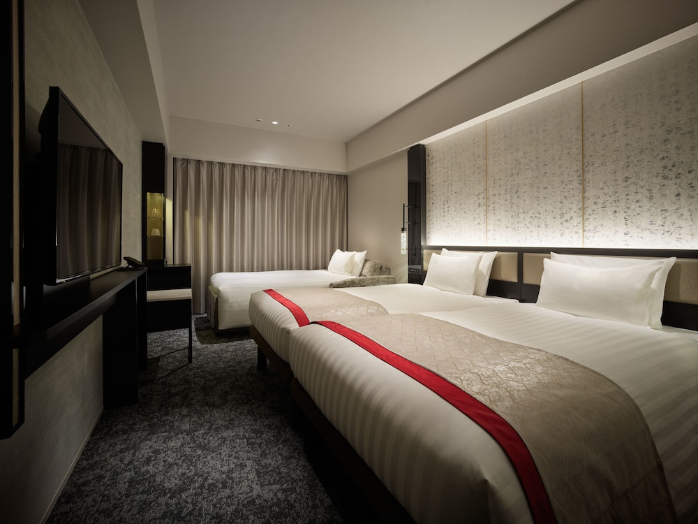 STANDARD, 2 BEDS, WITH EXTRA BED, BATHTUB