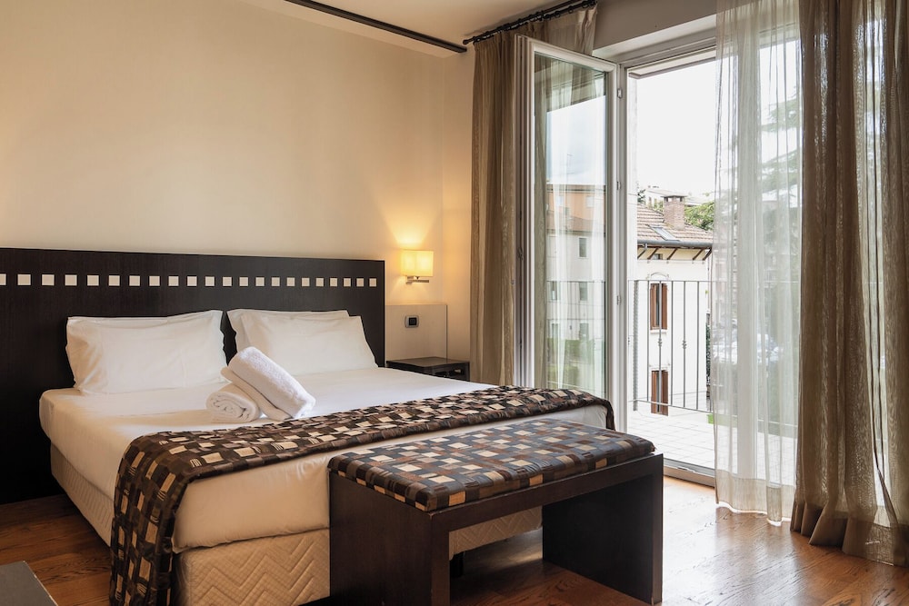 SUPERIOR, DOUBLE BED, BALCONY