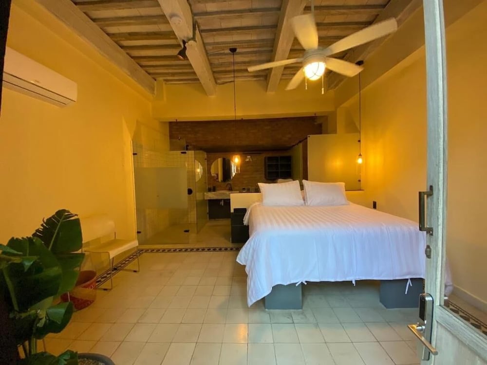 Casa Charlotte Alma Hotels 19/50