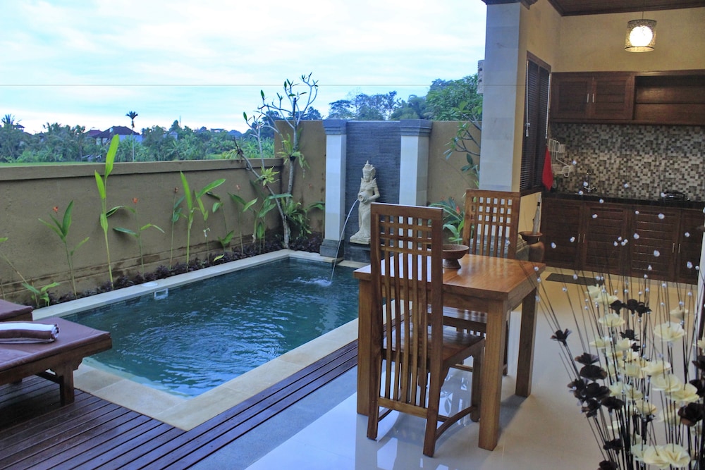 Uma Padi Villa 9/75