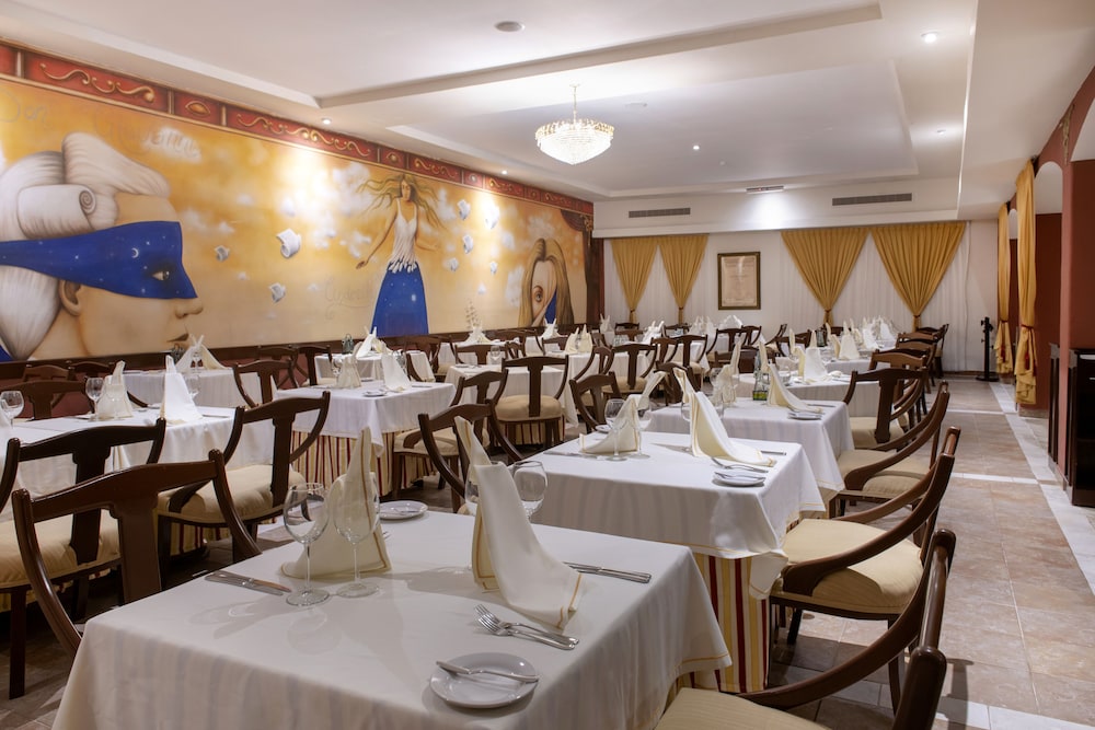 Viva Azteca by Wyndham A Trademark All Inclusive Resort 66/84