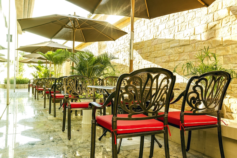 Balcona Hotel Da Nang 54/72