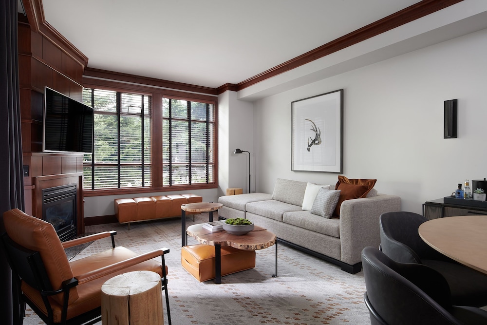Four Seasons Resort Whistler 54/100