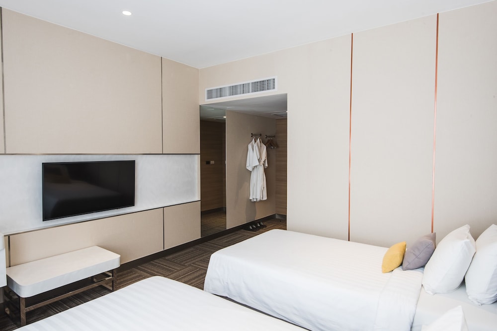 Two Three a Homely Hotel 22/68