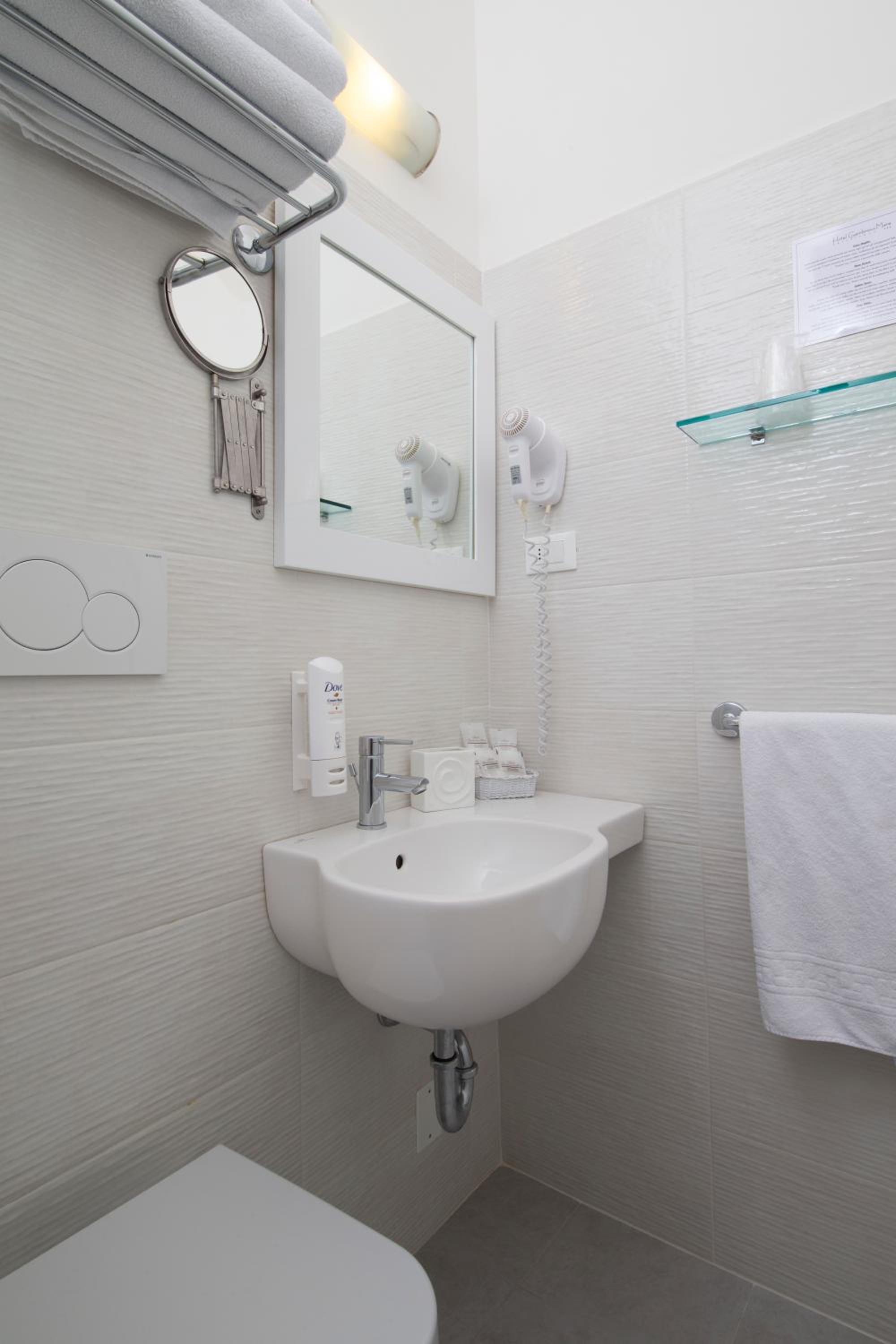 Hotel Gambrinus Mare 46/50