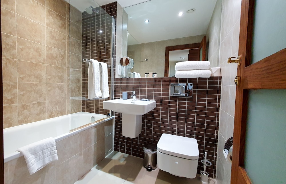 Livin Serviced Apartments 65/68
