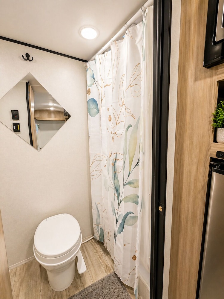 Grand Canyon RV Glamping 81/81