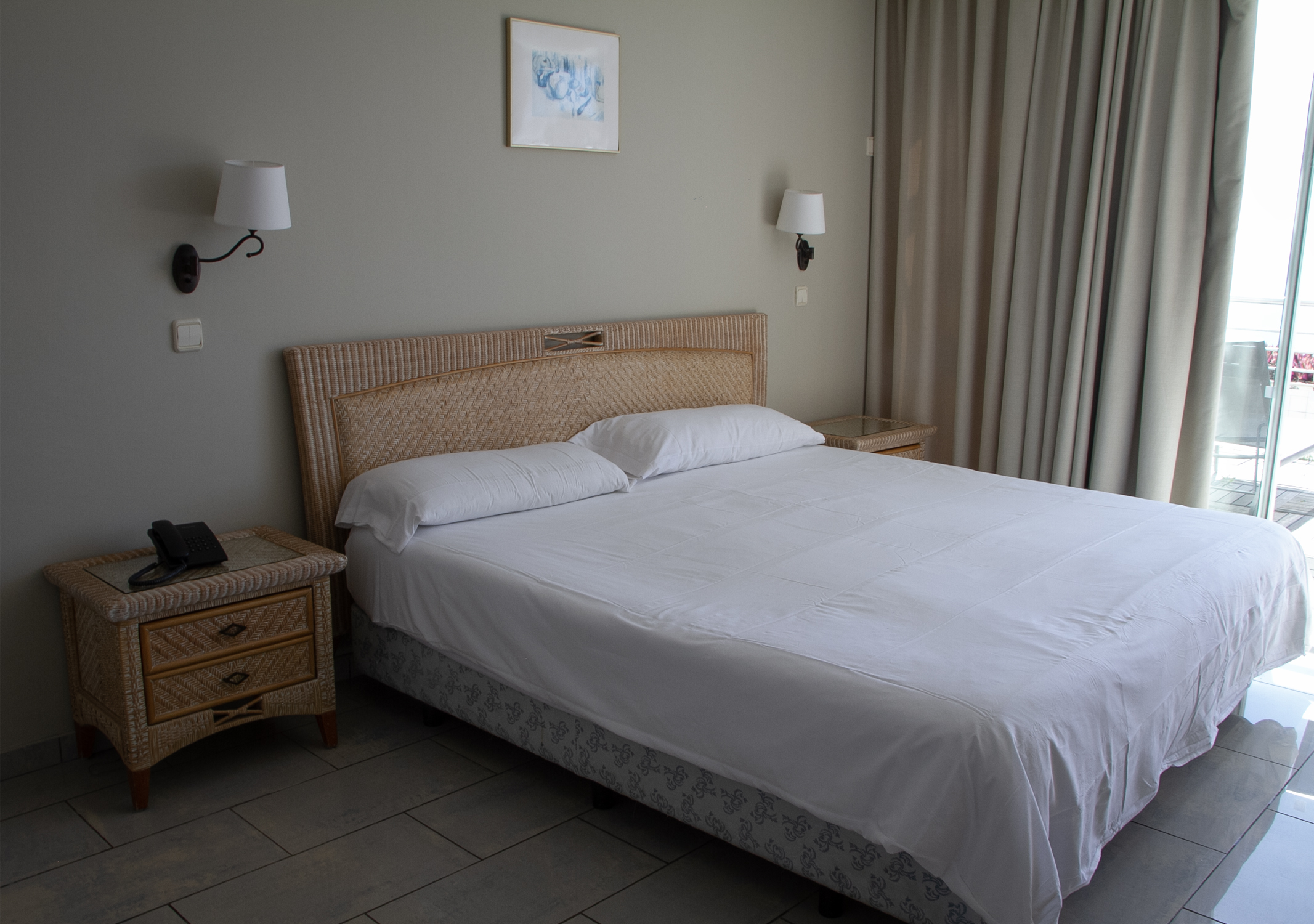 2 BEDROOMS, APARTMENT, SEA VIEW