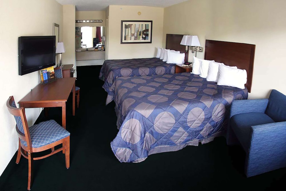 Branson Waterpark Hotel 13/53