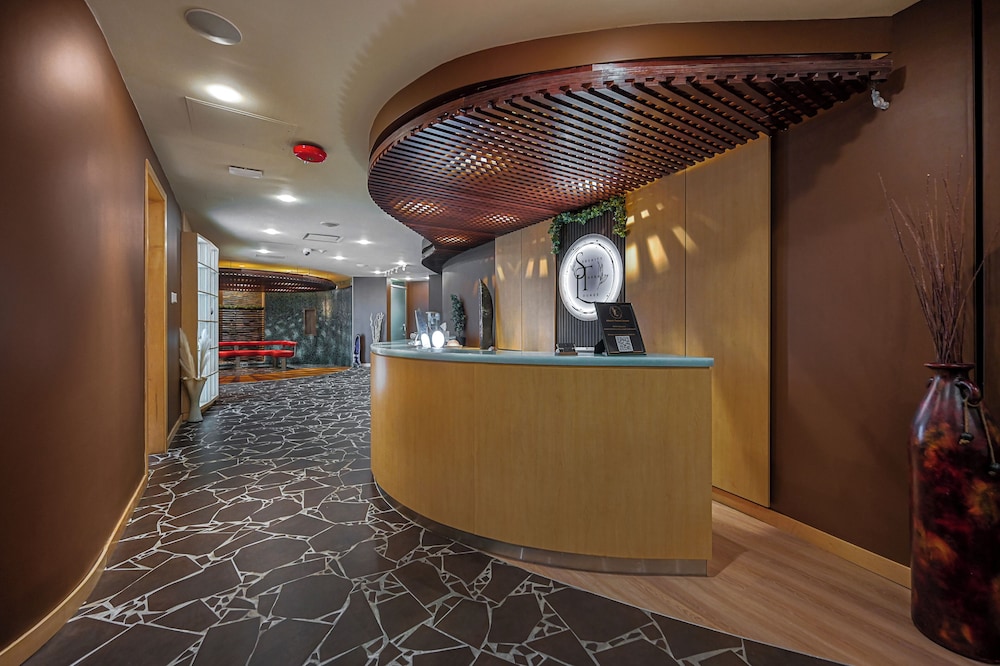 iHOTEL & Conference Centre Red Deer 5/57