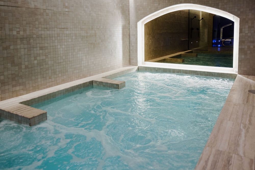 hotel & spa Carre Saint-Louis 47/71