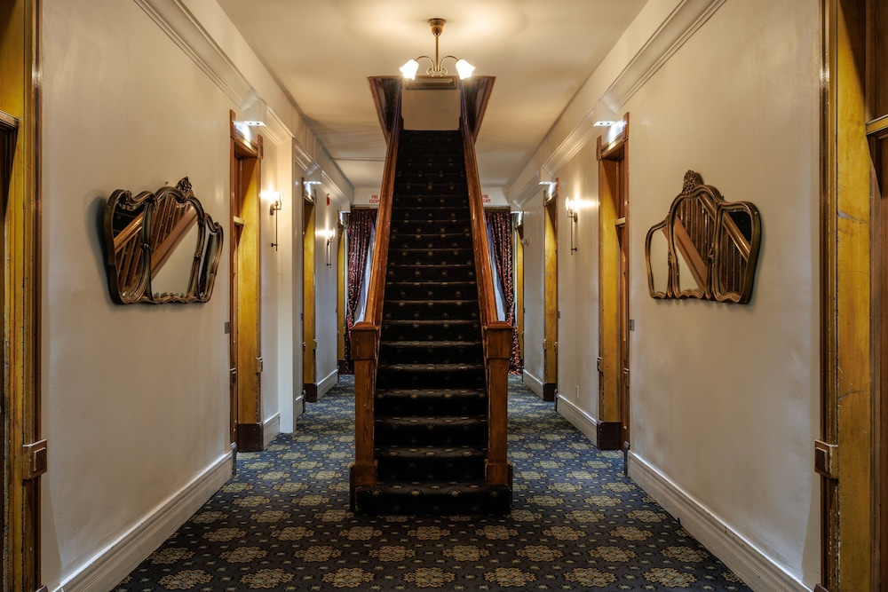Delaware Hotel 26/49