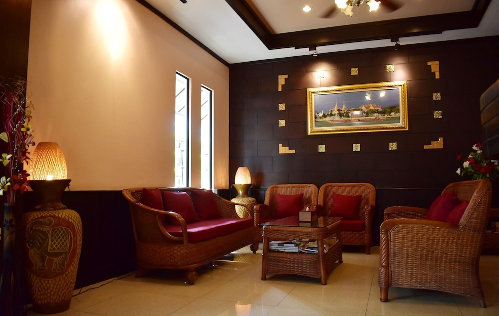 Outdoor Inn Kata Hotel 40/50