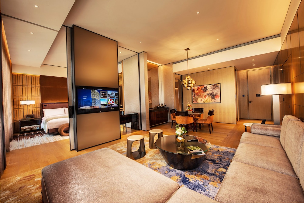 MGM COTAI 33/56