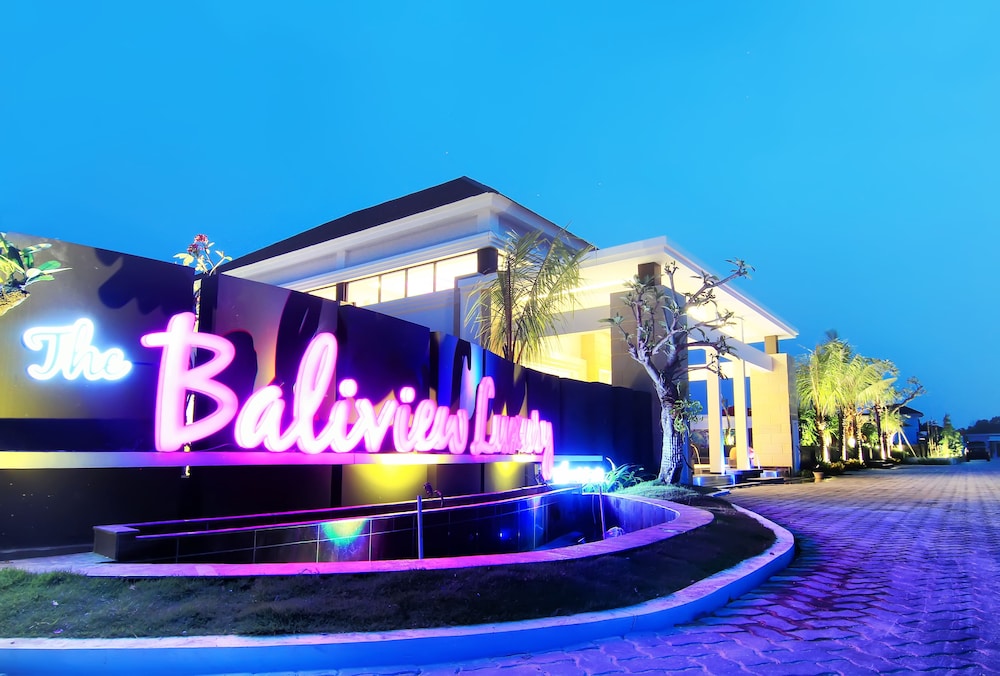 The Baliview Luxury Villas & Resto 3/43