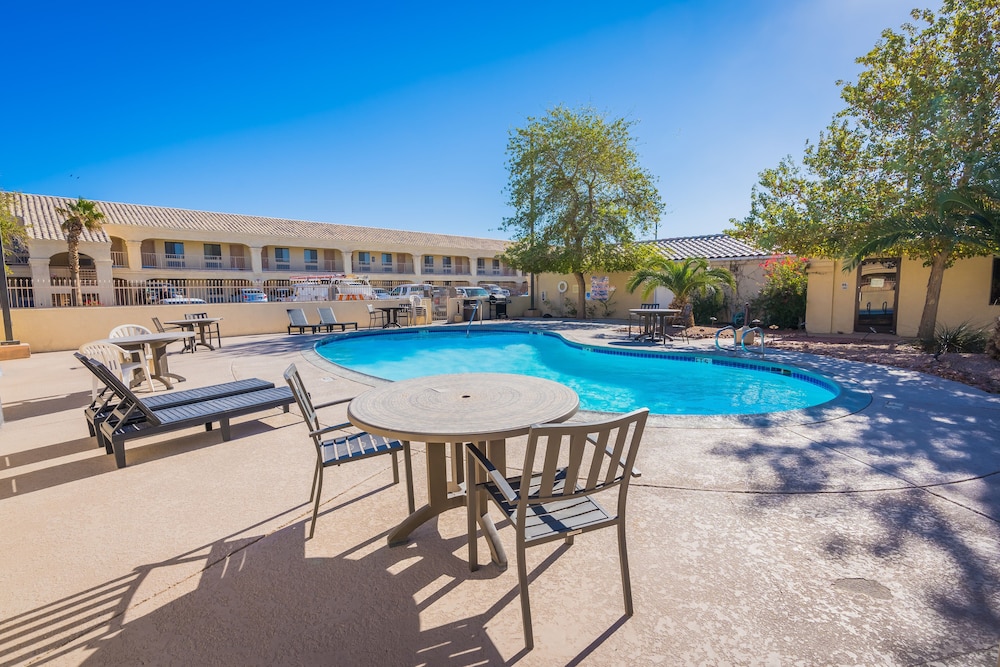 RIO DEL SOL INN NEEDLES 57/62