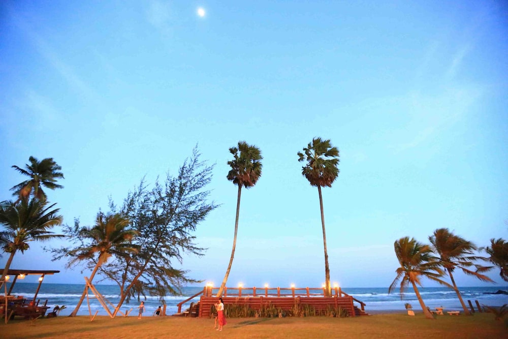 Bansaithong Beach Resort 46/52