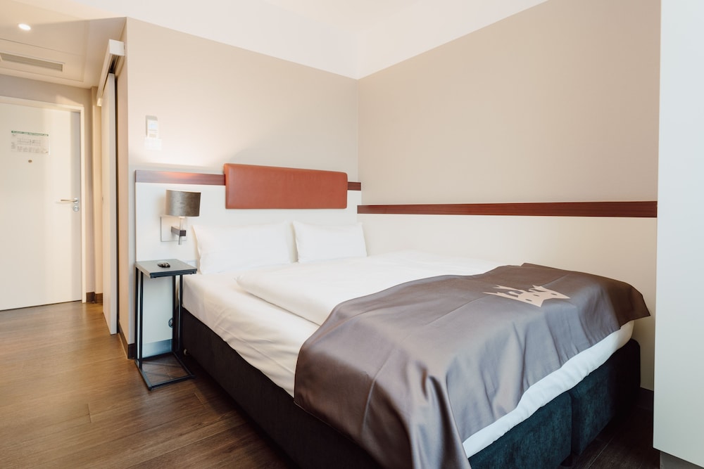 غرفة قياسية بسرير كوين، Hotel Kaiserhof 3/10