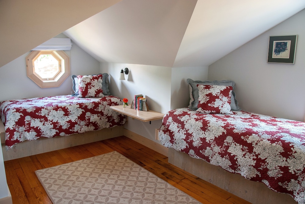Top Notch Inn 33/69