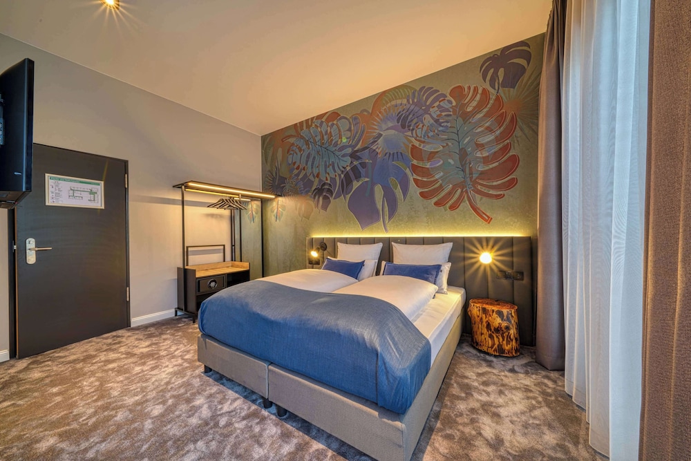 Vienna House Easy by Wyndham Bonn 24/56