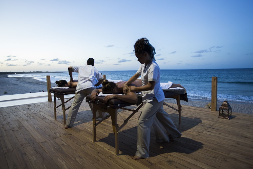 SENTIDOS BEACH RETREAT 68/76