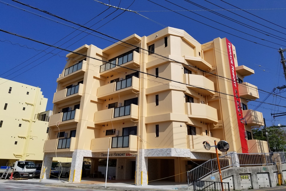 Mango Resort Okinawa Chatan 3/88