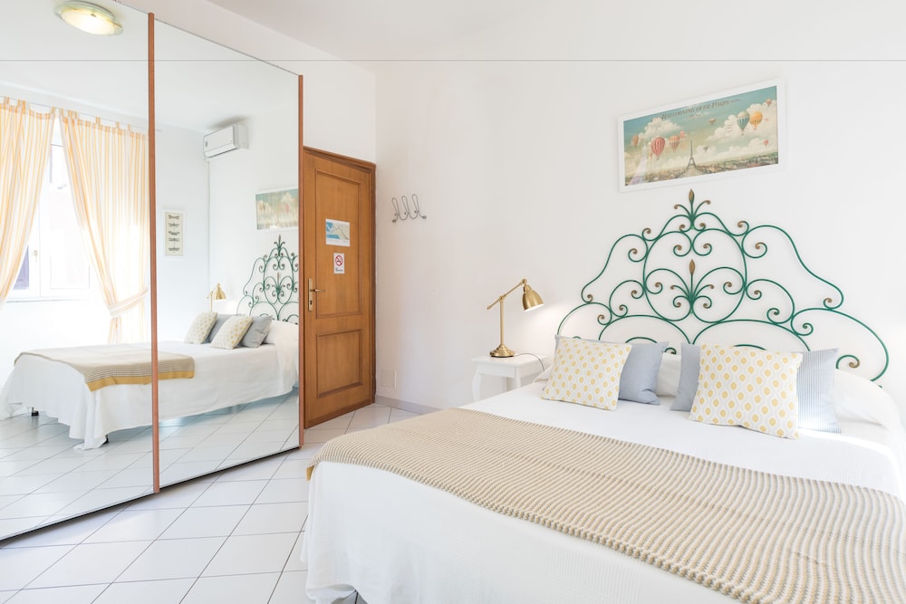 B&B Piazza Fratti 15/69