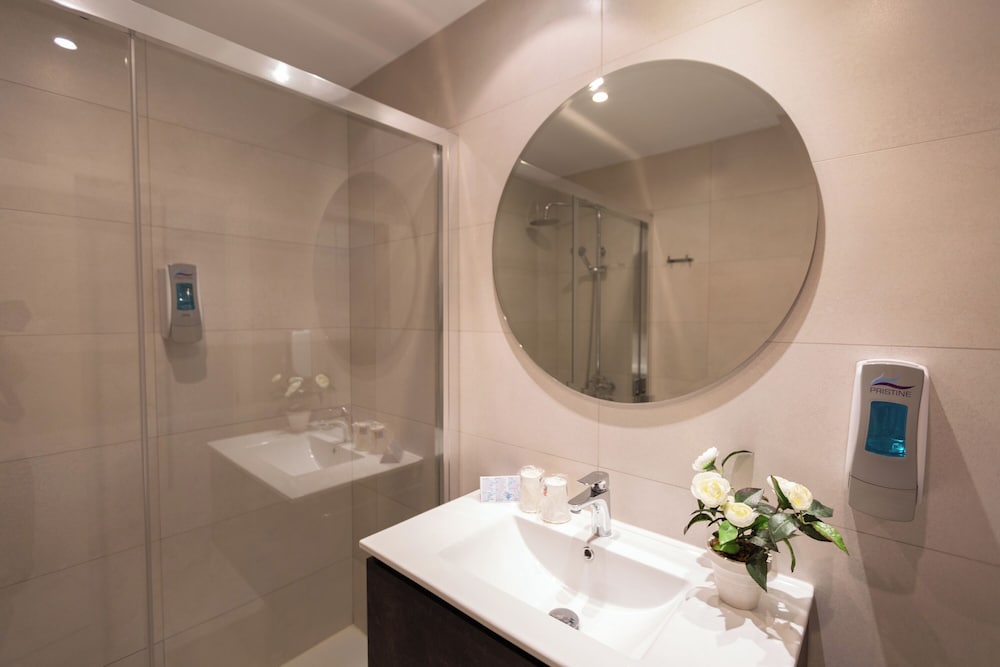 Hotel Mediterraneo 45/50