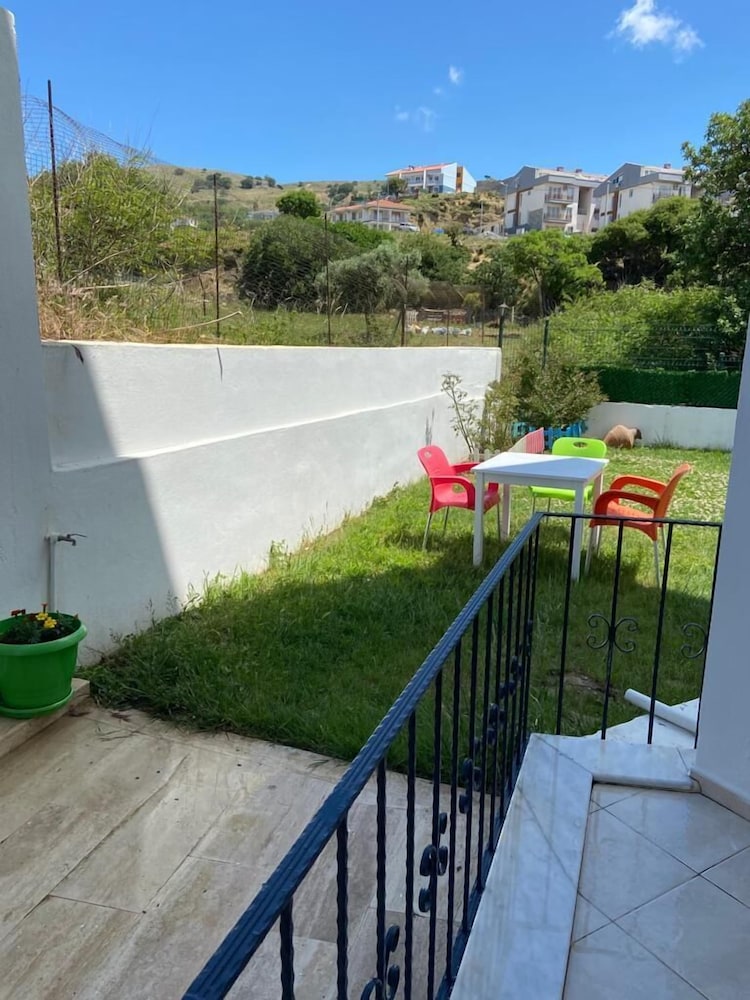 Azra Apart Otel 46/50