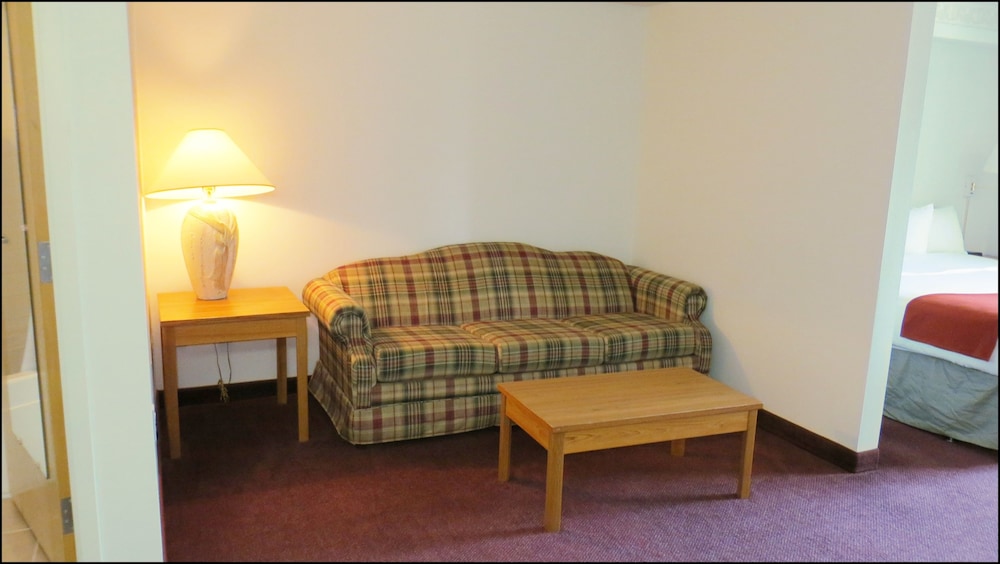 Peppermill Empress Inn 40/65