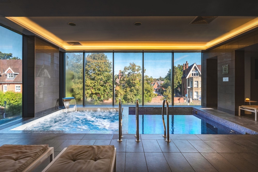 Guildford Harbour Hotel 18/49
