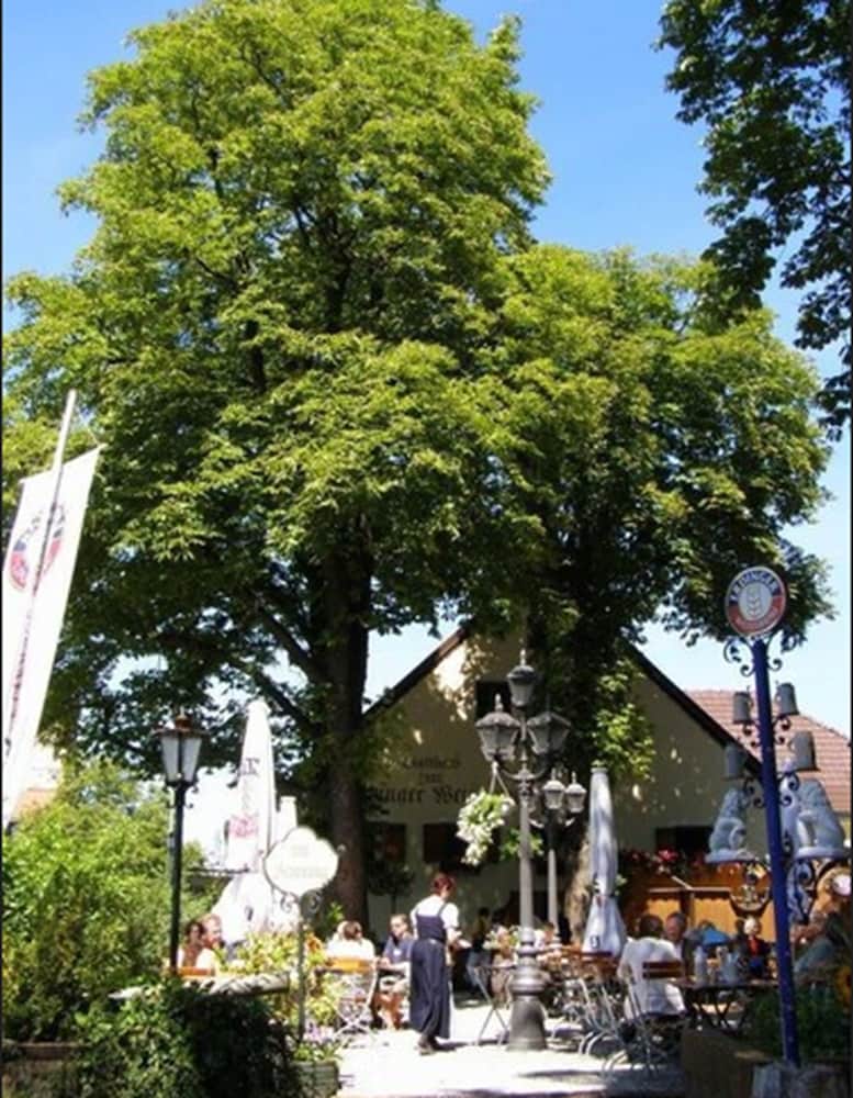 Hotel & Gaststätte Zum Erdinger Weissbräu 50/55