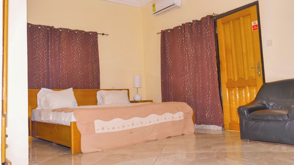 Jenos Hotels 5/23