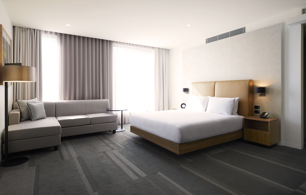 Hyatt Place Melbourne Essendon Fields 12/62