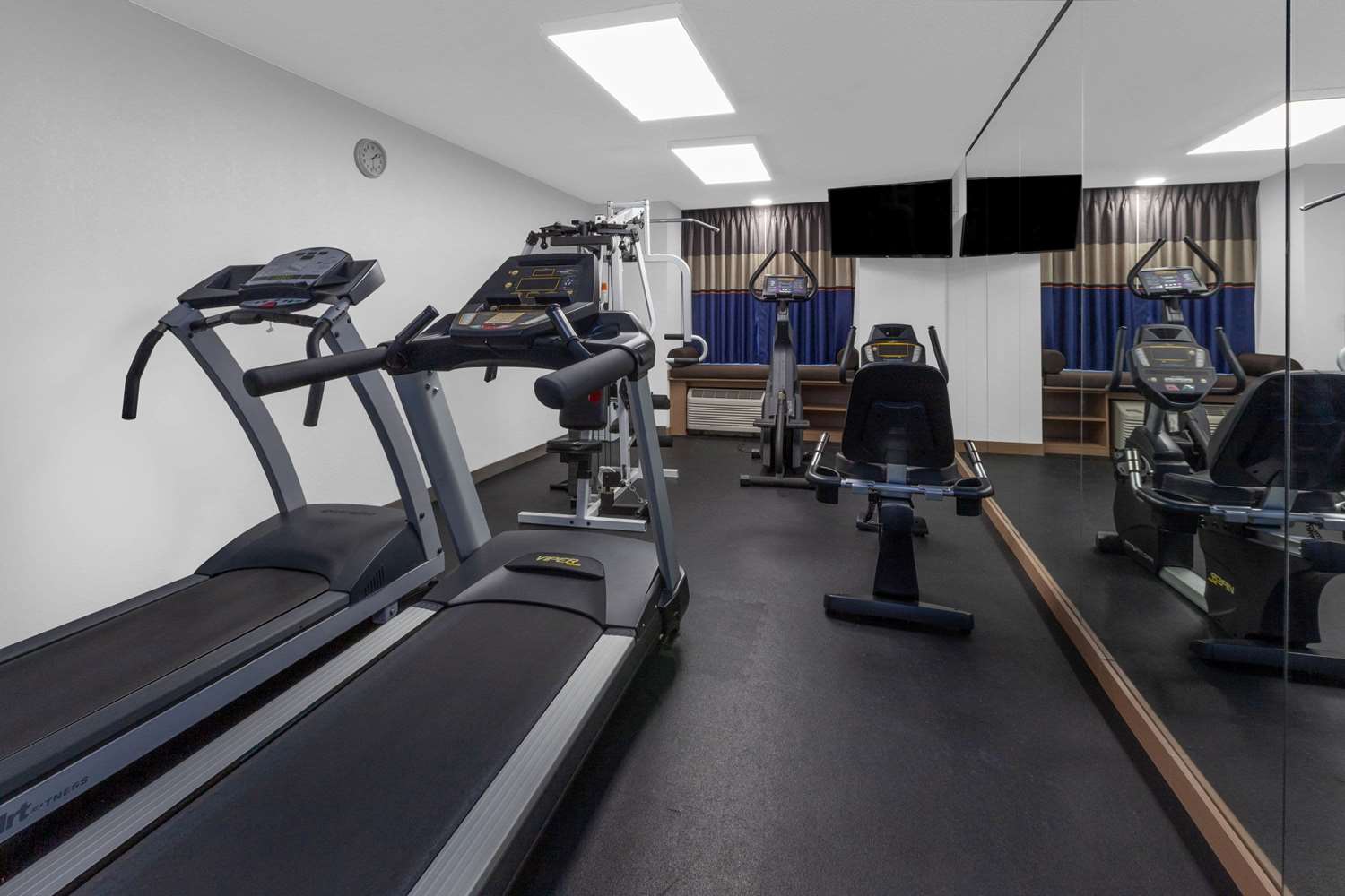 Microtel Inn & Suites by Wyndham BWI Airport Baltimore 26/40