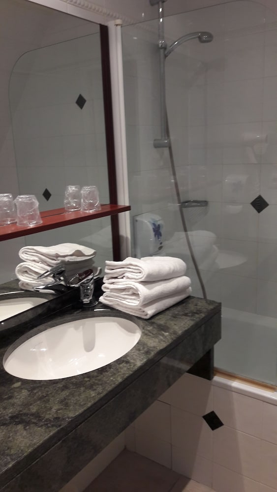 Hotel Crocus Caen Memorial 30/32