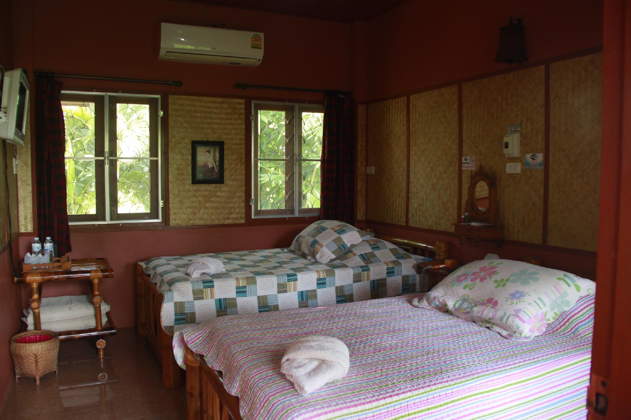 Semi Room, Superior, Semi Double Bed