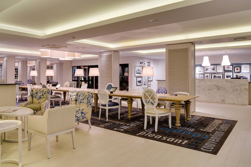 Protea Hotel by Marriott Cape Town Sea Point 33/38
