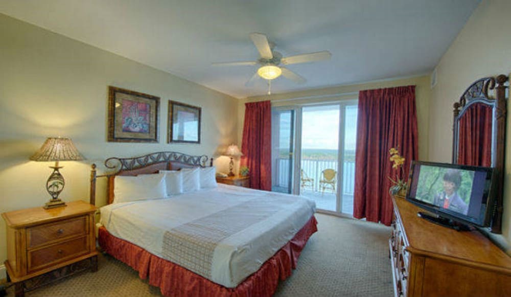 Blue Heron Beach Resort 14/70