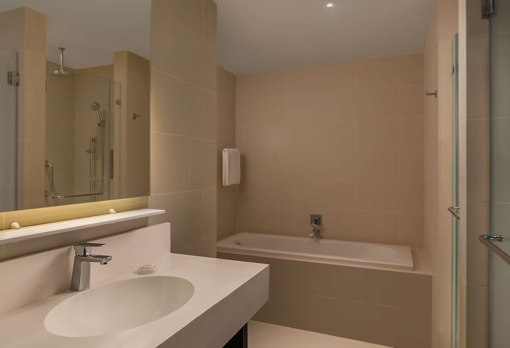 Park Inn By Radisson Iloilo 56/58