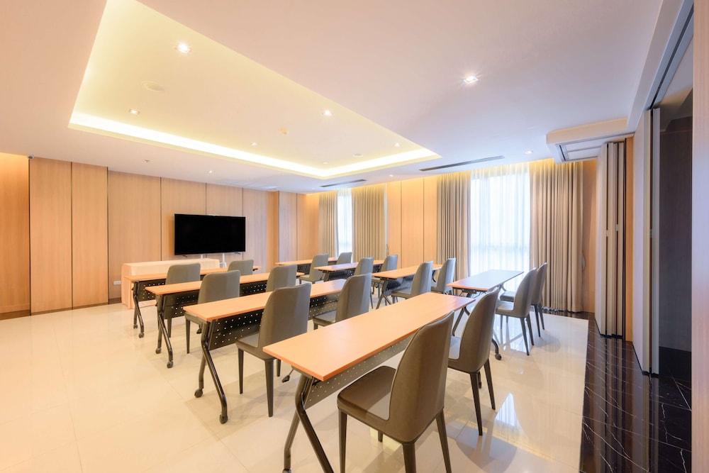 Lewit Hotel Pattaya, a member of Radisson Individuals 40/50