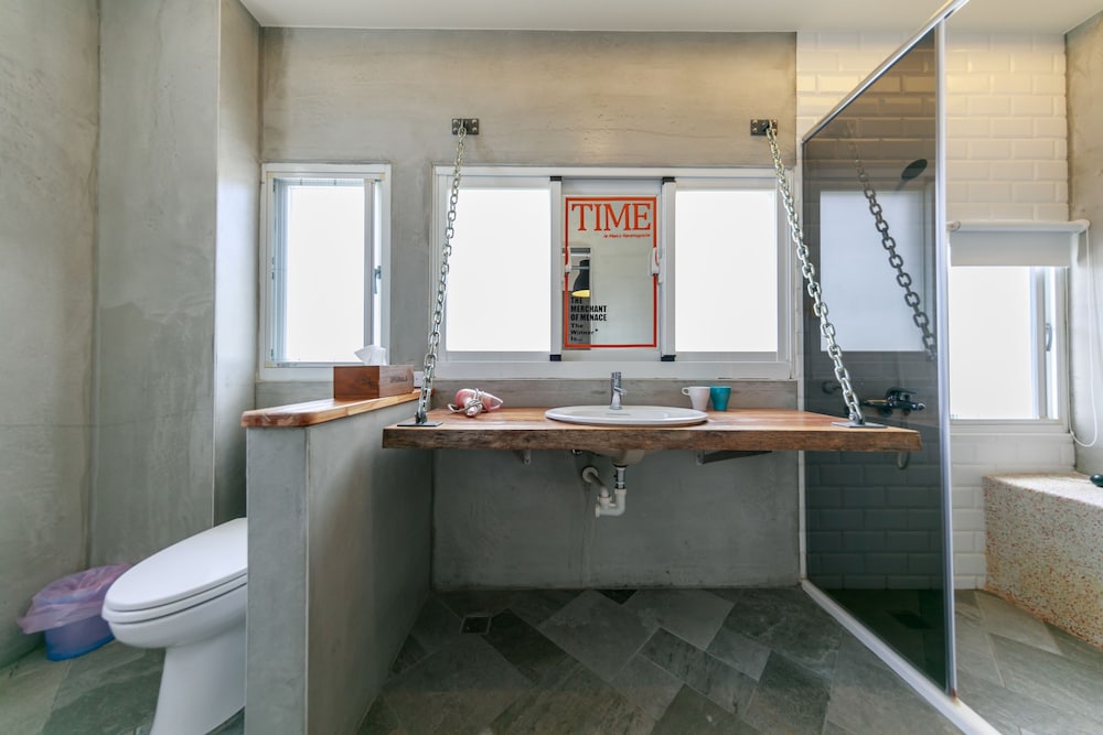 Oia Cafe B&amp;B 72/73
