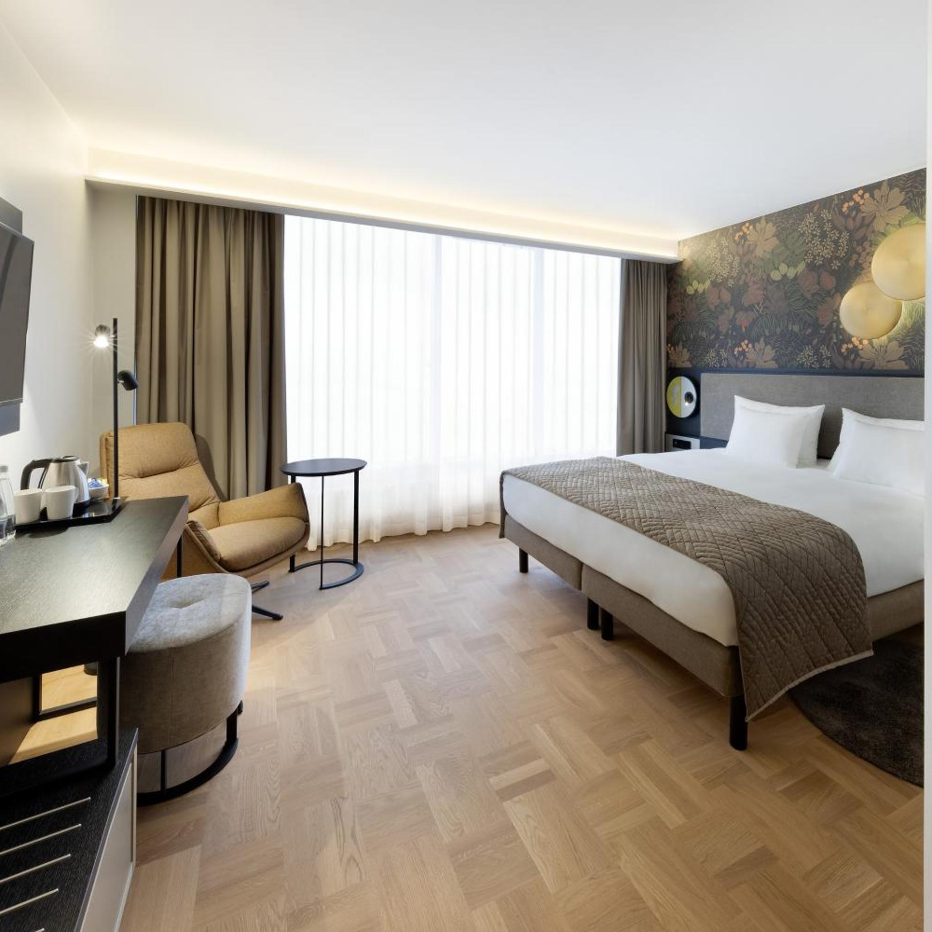 Room, Double Bed