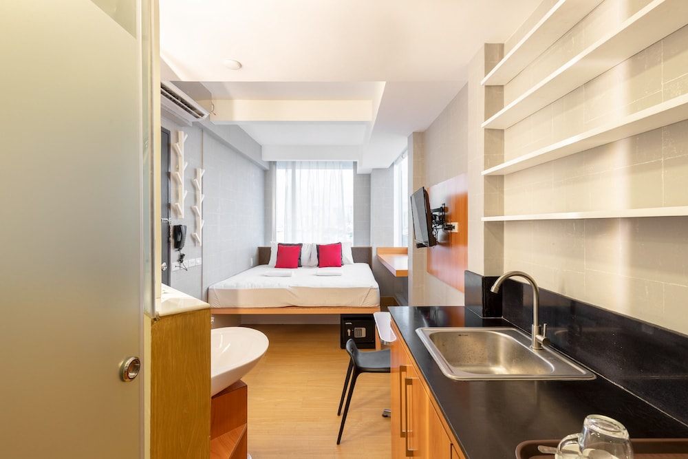 Selah Pods Hotel Manila 63/69
