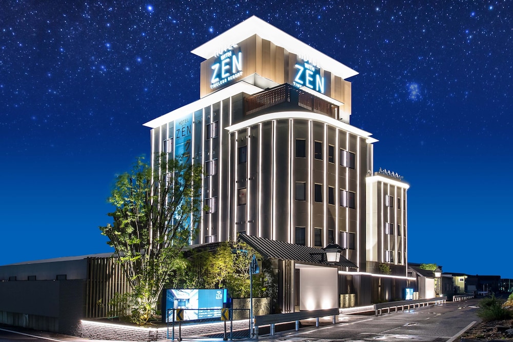 HOTEL ZEN - Adults Only 1/11