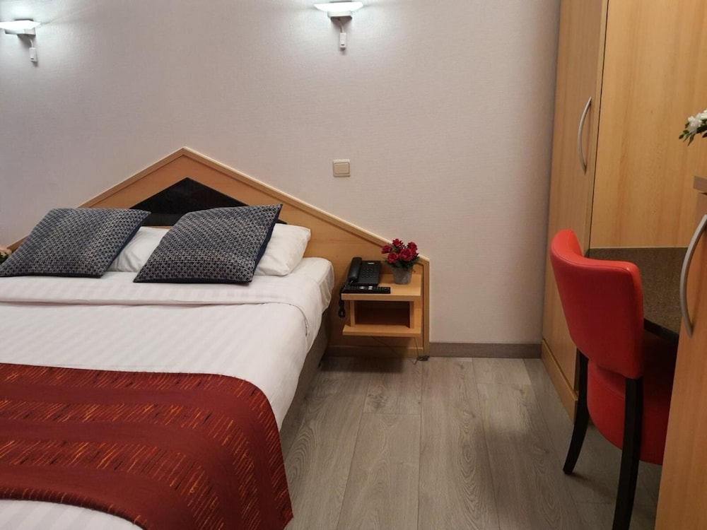 Hotel New Flanders 12/45