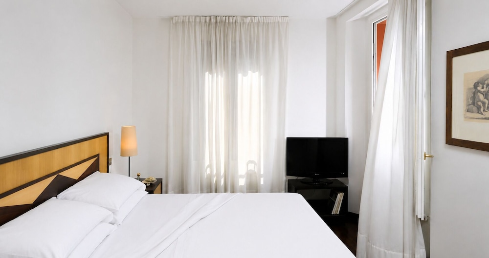 Phi Hotel Bologna Apartments 16/58