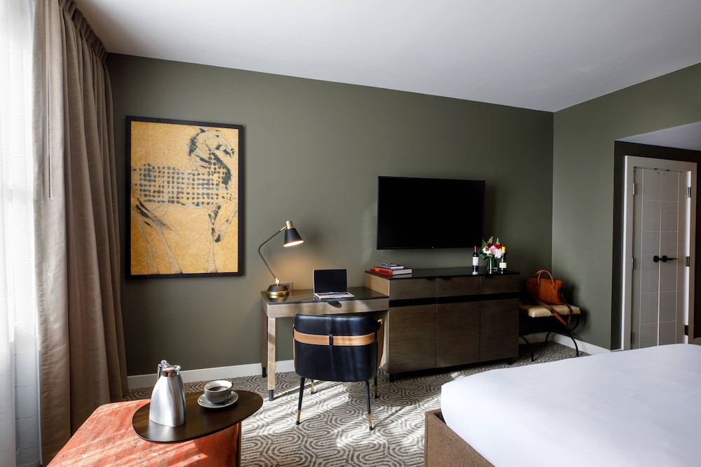 Hotel Vin Autograph Collection 18/52