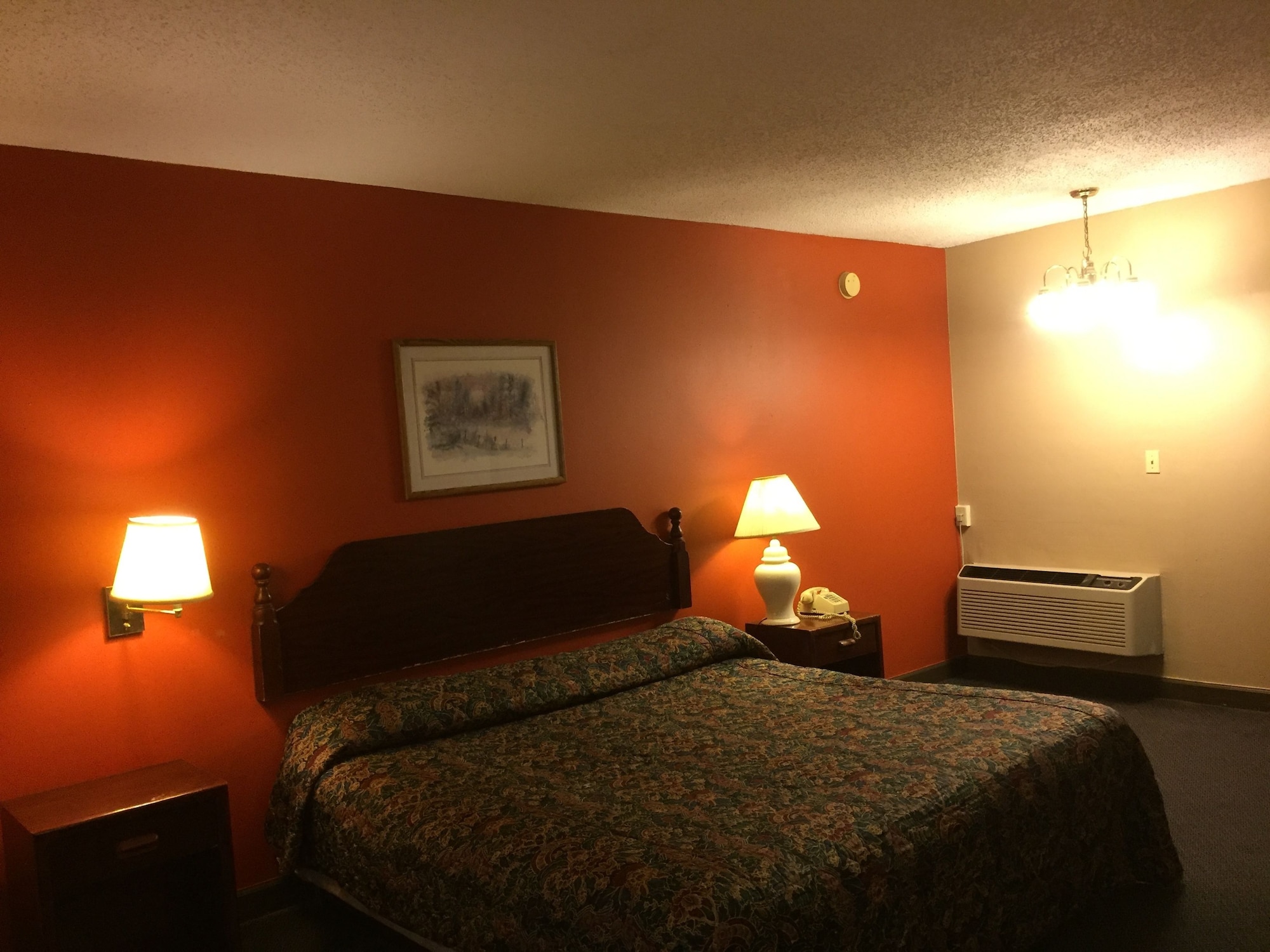 ROOM, KING BED