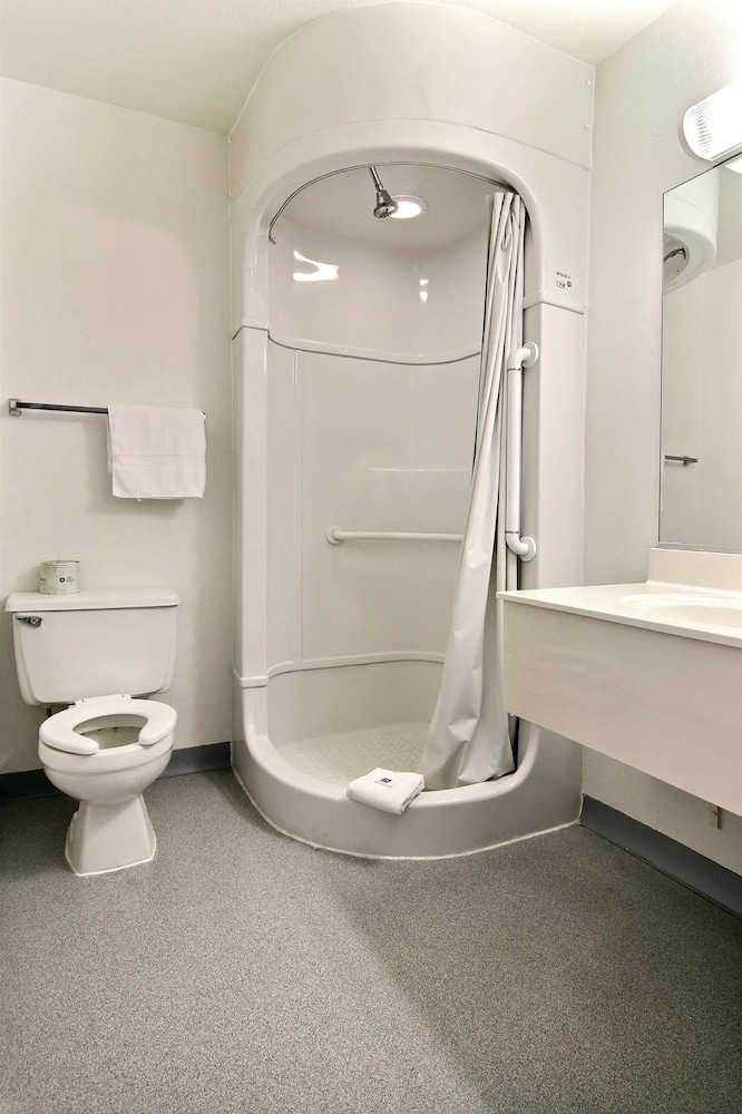 Travelodge By Wyndham Raton 20/37